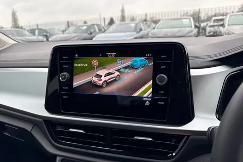 Volkswagen T-Roc 1.0 TSI Match Euro 6 (s/s) 5dr Thumbnail #43