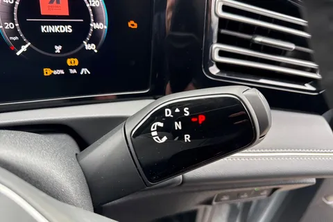  Volkswagen Tiguan 2.0 TDI Elegance DSG Euro 6 (s/s) 5dr Thumbnail #22