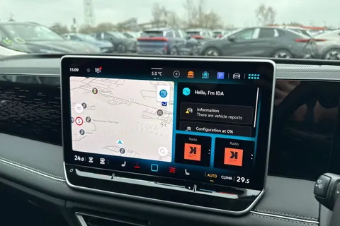  Volkswagen Tiguan 2.0 TDI Elegance DSG Euro 6 (s/s) 5dr Thumbnail #37