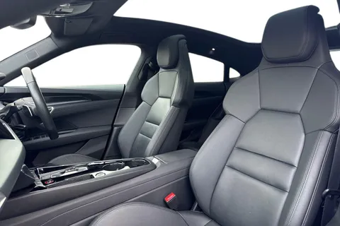 VE71AXX Audi e-tron GT GT quattro 350,00 kW Thumbnail #17