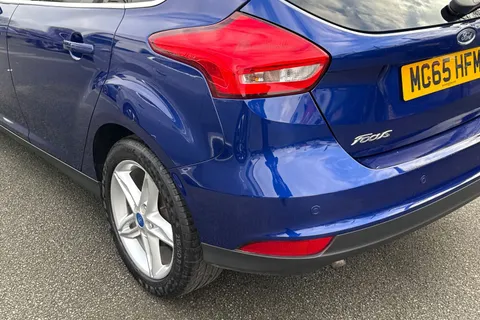 MC65HFM Ford Focus 1.0T EcoBoost Titanium Euro 6 (s/s) 5dr Thumbnail #8