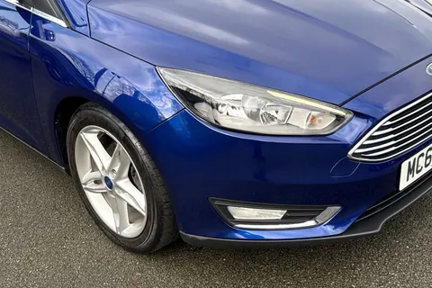 MC65HFM Ford Focus 1.0T EcoBoost Titanium Euro 6 (s/s) 5dr Thumbnail #9