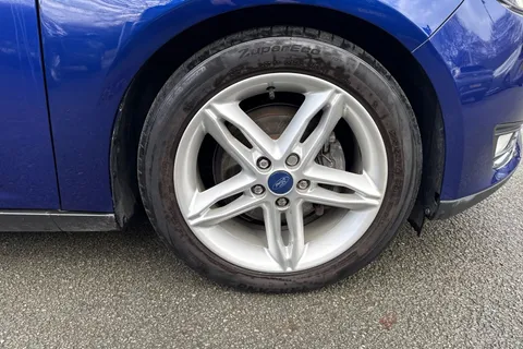 MC65HFM Ford Focus 1.0T EcoBoost Titanium Euro 6 (s/s) 5dr Thumbnail #10