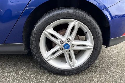 MC65HFM Ford Focus 1.0T EcoBoost Titanium Euro 6 (s/s) 5dr Thumbnail #12