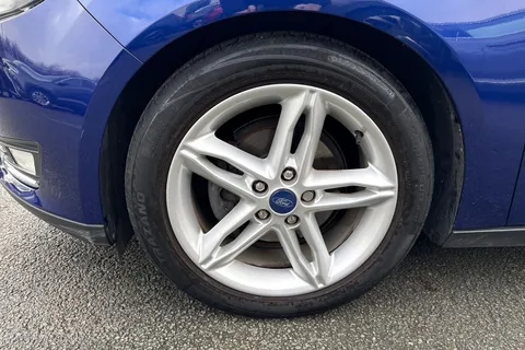 MC65HFM Ford Focus 1.0T EcoBoost Titanium Euro 6 (s/s) 5dr Thumbnail #13