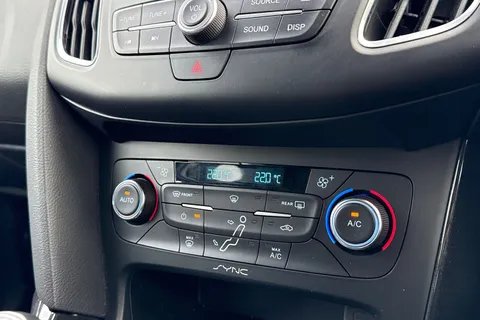 MC65HFM Ford Focus 1.0T EcoBoost Titanium Euro 6 (s/s) 5dr Thumbnail #22