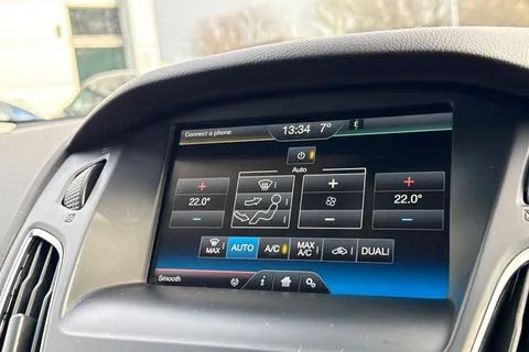 MC65HFM Ford Focus 1.0T EcoBoost Titanium Euro 6 (s/s) 5dr Thumbnail #28