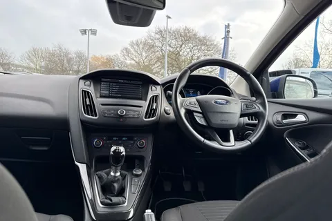 MC65HFM Ford Focus 1.0T EcoBoost Titanium Euro 6 (s/s) 5dr Thumbnail #35