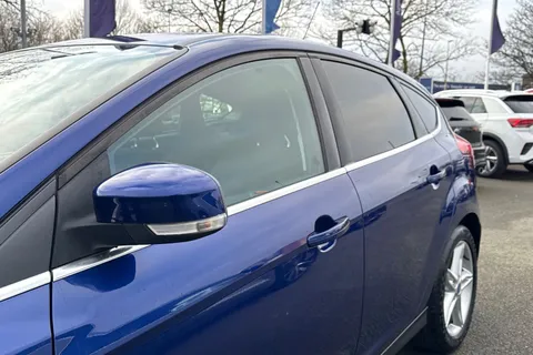 MC65HFM Ford Focus 1.0T EcoBoost Titanium Euro 6 (s/s) 5dr Thumbnail #36