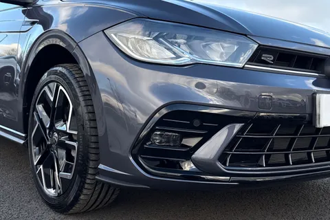 KS25NBJ Volkswagen Polo 1.0 TSI 115 R-Line 5dr DSG **17' YORK ALLOYS + HEATED SEATS** Thumbnail #9
