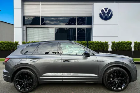 DA71TZZ Volkswagen Touareg 3.0 V6 TDI 4Motion Black Edition 5dr Tip Auto | Tow Bar | Area View Camera Thumbnail #3