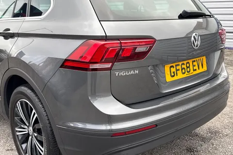 GF68EVV Volkswagen Tiguan 2.0 TDI SE Euro 6 (s/s) 5dr Thumbnail #8