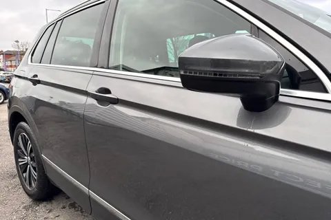 GF68EVV Volkswagen Tiguan 2.0 TDI SE Euro 6 (s/s) 5dr Thumbnail #27