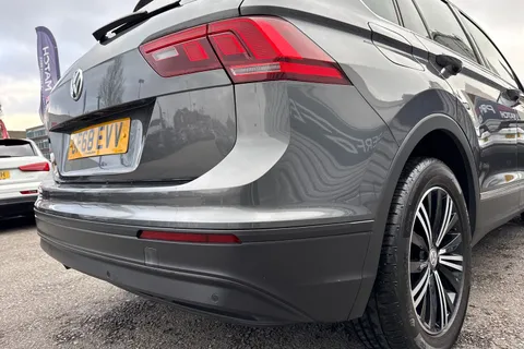 GF68EVV Volkswagen Tiguan 2.0 TDI SE Euro 6 (s/s) 5dr Thumbnail #30