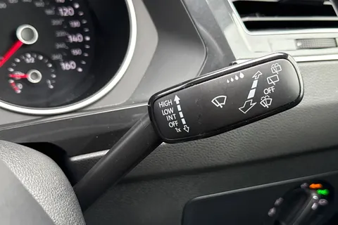 GF68EVV Volkswagen Tiguan 2.0 TDI SE Euro 6 (s/s) 5dr Thumbnail #39