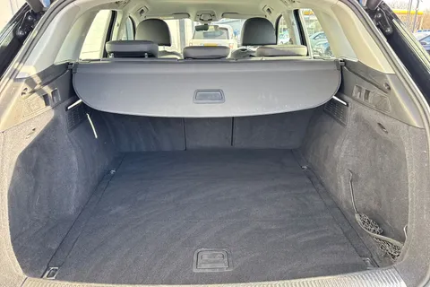 MC21HRL Audi Q5 2.0 TDI 40 Sport S Tronic quattro Euro 6 (s/s) 5dr Thumbnail #8