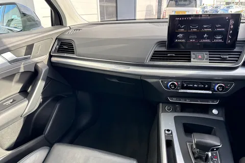 MC21HRL Audi Q5 2.0 TDI 40 Sport S Tronic quattro Euro 6 (s/s) 5dr Thumbnail #21