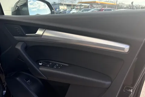 MC21HRL Audi Q5 2.0 TDI 40 Sport S Tronic quattro Euro 6 (s/s) 5dr Thumbnail #22