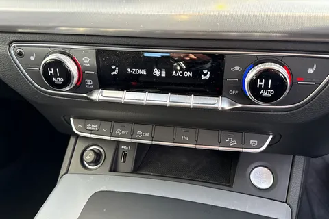 MC21HRL Audi Q5 2.0 TDI 40 Sport S Tronic quattro Euro 6 (s/s) 5dr Thumbnail #23