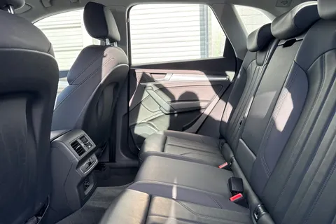 MC21HRL Audi Q5 2.0 TDI 40 Sport S Tronic quattro Euro 6 (s/s) 5dr Thumbnail #34