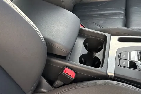 MC21HRL Audi Q5 2.0 TDI 40 Sport S Tronic quattro Euro 6 (s/s) 5dr Thumbnail #36