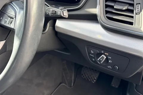 MC21HRL Audi Q5 2.0 TDI 40 Sport S Tronic quattro Euro 6 (s/s) 5dr Thumbnail #38