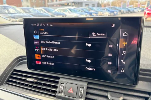 MC21HRL Audi Q5 2.0 TDI 40 Sport S Tronic quattro Euro 6 (s/s) 5dr Thumbnail #40