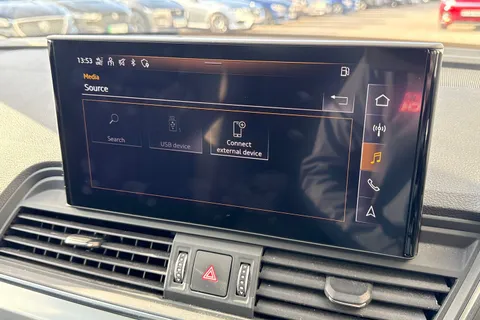 MC21HRL Audi Q5 2.0 TDI 40 Sport S Tronic quattro Euro 6 (s/s) 5dr Thumbnail #41