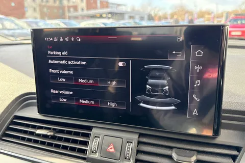 MC21HRL Audi Q5 2.0 TDI 40 Sport S Tronic quattro Euro 6 (s/s) 5dr Thumbnail #45