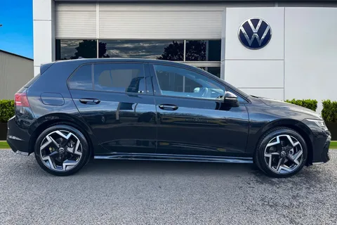 GL25KPT Volkswagen Golf 1.5 eTSI 150 R-Line 5dr DSG Thumbnail #4