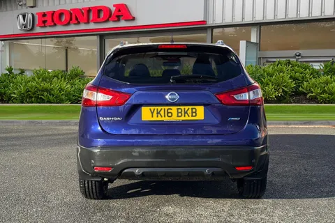 YK16BKB Nissan Qashqai 1.5 dCi Tekna [Non-Panoramic] 5dr Thumbnail #6
