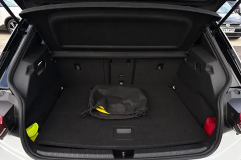HN73NXX Volkswagen ID.3 150kW Tour Pro S 77kWh 5dr Auto Thumbnail #7
