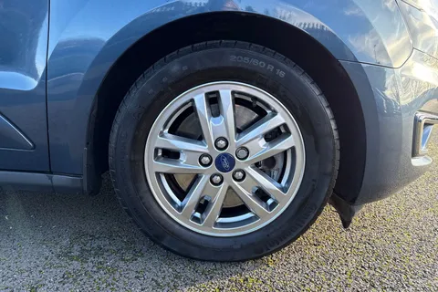 HJ20KZM Ford Grand Tourneo Connect 1.5 EcoBlue Titanium Auto Euro 6 (s/s) 5dr Thumbnail #10