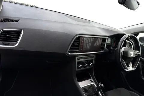 DG72EDU SEAT Ateca 1.5 TSI EVO FR Edition Euro 6 (s/s) 5dr Thumbnail #9
