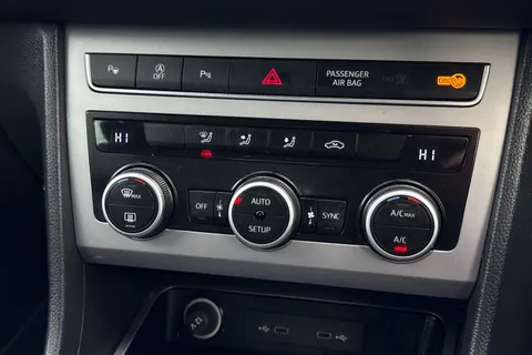 DG72EDU SEAT Ateca 1.5 TSI EVO FR Edition Euro 6 (s/s) 5dr Thumbnail #19