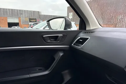 DG72EDU SEAT Ateca 1.5 TSI EVO FR Edition Euro 6 (s/s) 5dr Thumbnail #33