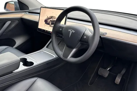 BU22YYK Tesla Model Y (Dual Motor) Long Range Auto 4WDE 5dr Thumbnail #15