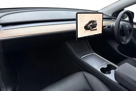 BU22YYK Tesla Model Y (Dual Motor) Long Range Auto 4WDE 5dr Thumbnail #16