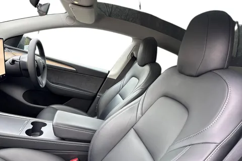 BU22YYK Tesla Model Y (Dual Motor) Long Range Auto 4WDE 5dr Thumbnail #17