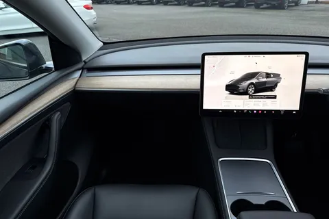 BU22YYK Tesla Model Y (Dual Motor) Long Range Auto 4WDE 5dr Thumbnail #21