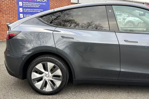 BU22YYK Tesla Model Y (Dual Motor) Long Range Auto 4WDE 5dr Thumbnail #31