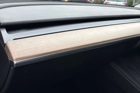 BU22YYK Tesla Model Y (Dual Motor) Long Range Auto 4WDE 5dr Thumbnail #39