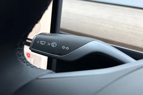 BU22YYK Tesla Model Y (Dual Motor) Long Range Auto 4WDE 5dr Thumbnail #43