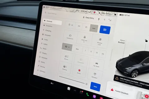 BU22YYK Tesla Model Y (Dual Motor) Long Range Auto 4WDE 5dr Thumbnail #52