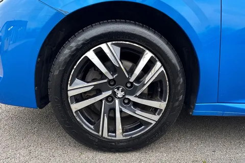 KW23GZH PEUGEOT 208 1.2 PureTech Allure Premium + EAT Euro 6 (s/s) 5dr Thumbnail #13