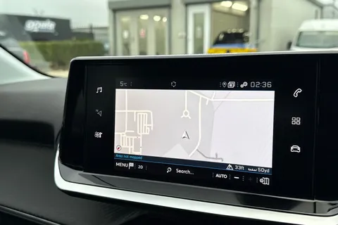 KW23GZH PEUGEOT 208 1.2 PureTech Allure Premium + EAT Euro 6 (s/s) 5dr Thumbnail #18