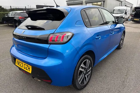 KW23GZH PEUGEOT 208 1.2 PureTech Allure Premium + EAT Euro 6 (s/s) 5dr Thumbnail #33