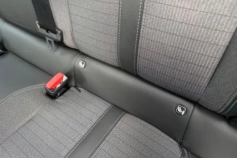 KW23GZH PEUGEOT 208 1.2 PureTech Allure Premium + EAT Euro 6 (s/s) 5dr Thumbnail #35