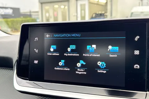 KW23GZH PEUGEOT 208 1.2 PureTech Allure Premium + EAT Euro 6 (s/s) 5dr Thumbnail #47