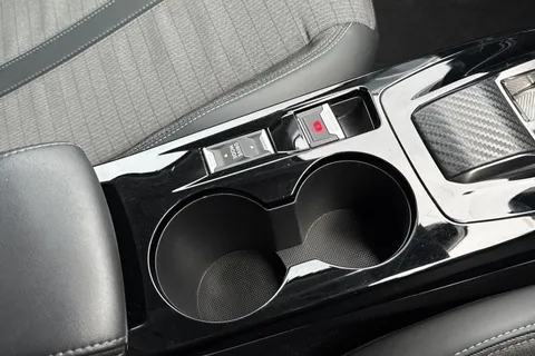 KW23GZH PEUGEOT 208 1.2 PureTech Allure Premium + EAT Euro 6 (s/s) 5dr Thumbnail #56